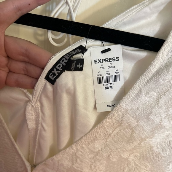 NWT Women’s Express Romper lace long sleeve white size medium - Picture 3 of 7